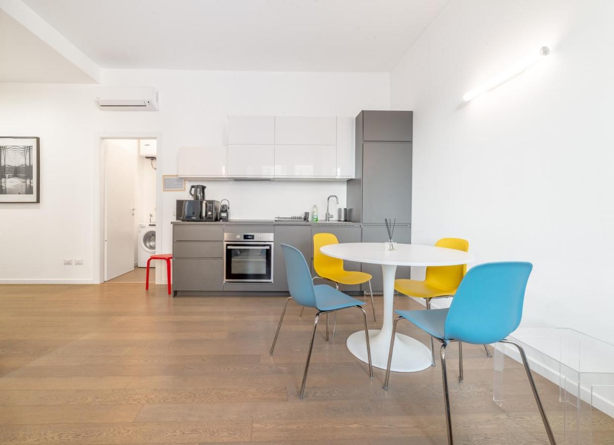 Duomo - Daverio Charme Apartment Милан Экстерьер фото